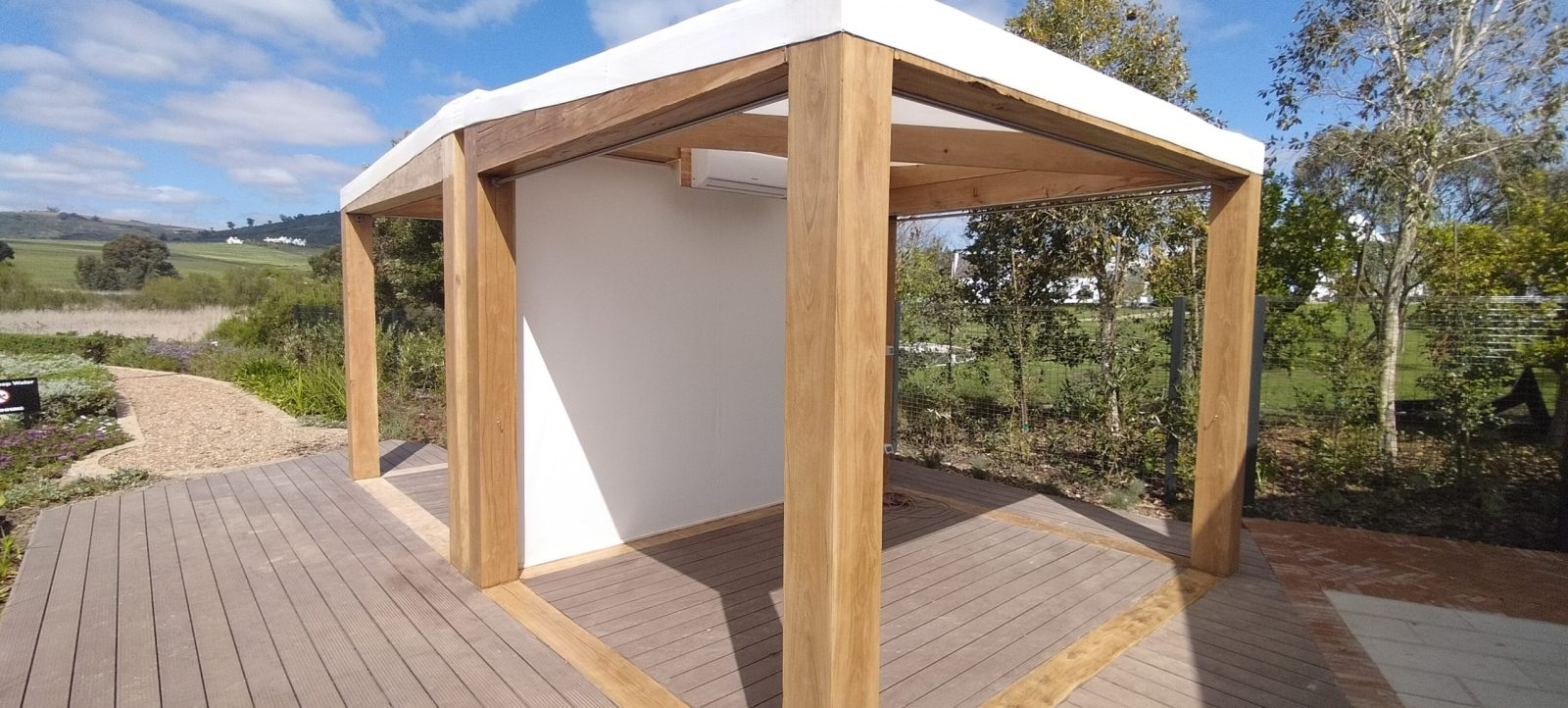Pod pergola wine farm Franschhoek, photo 6