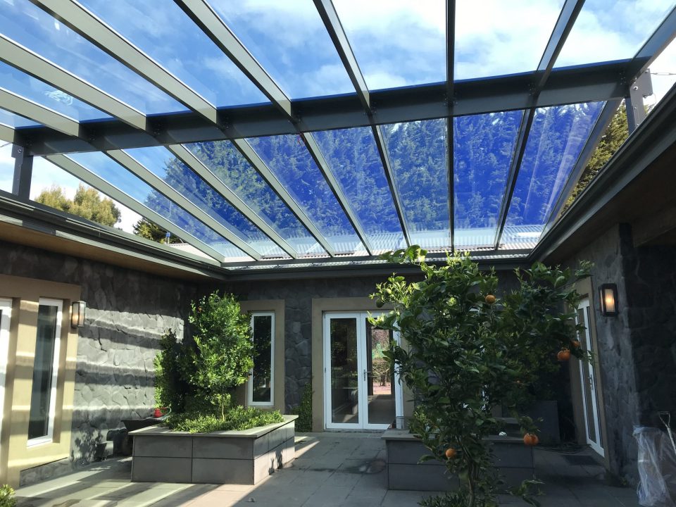 Flat poly roof sheeting smooth clear