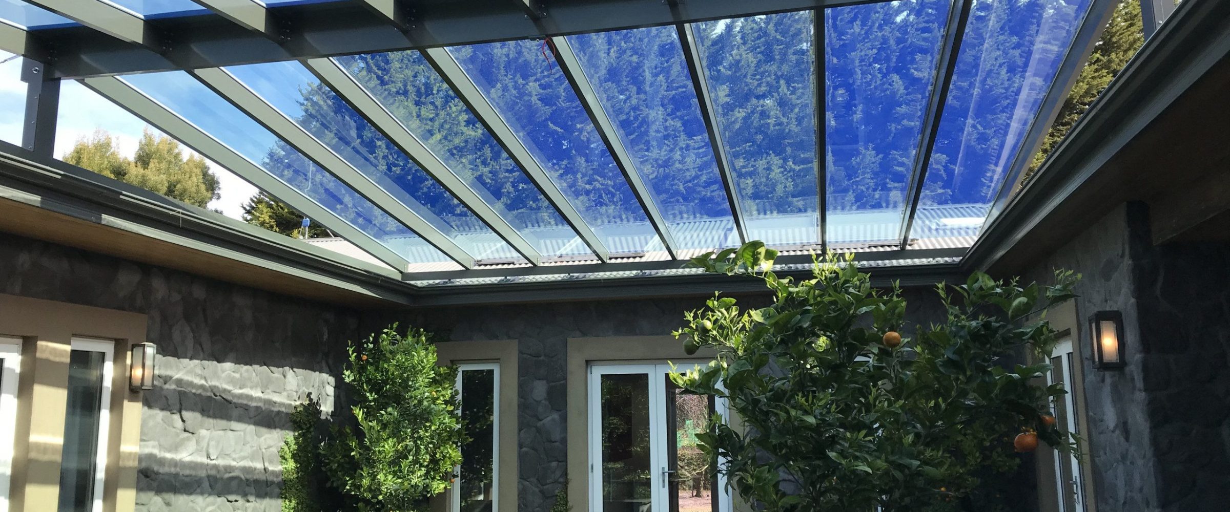 Flat poly roof sheeting smooth clear