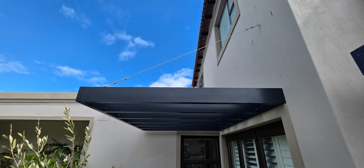 Aluminium wire pergola