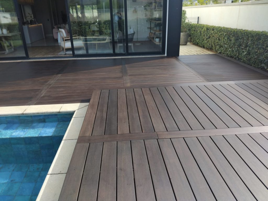 hidden deck fasteners on premium wooden deck in Cape Town