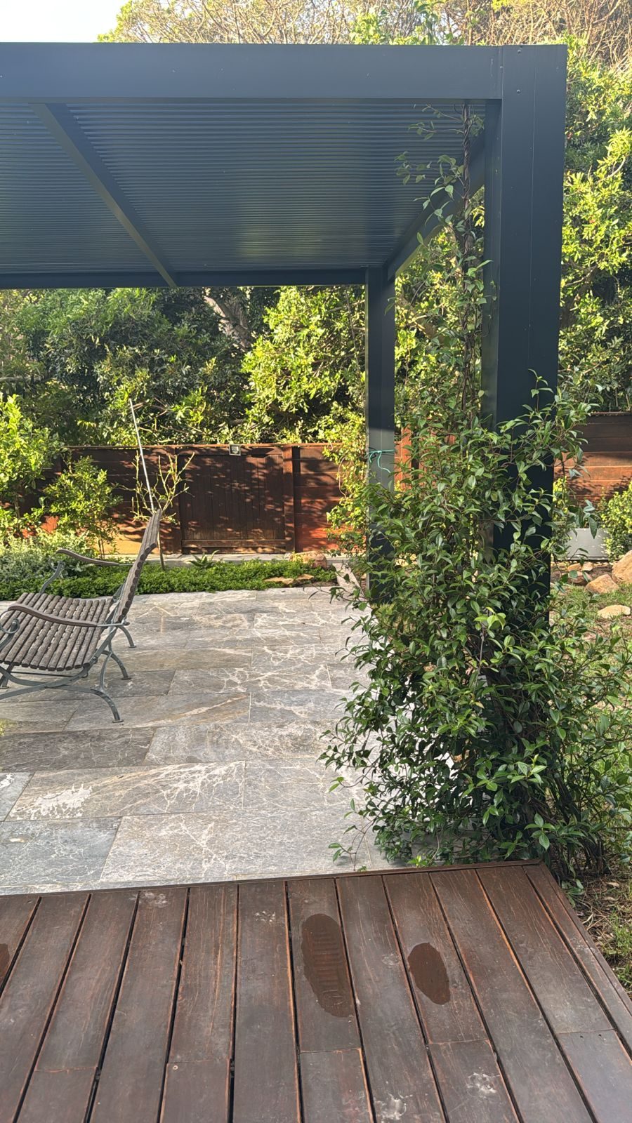 Aluminium pergola with automated drop down blind, photo 5