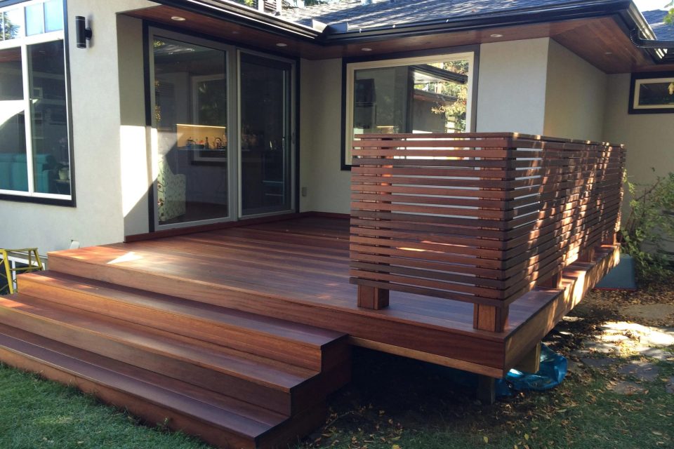 clean screw free composite decking surface Cape Town