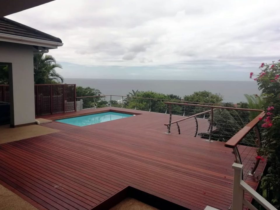 Massaranduba deck, photo 1