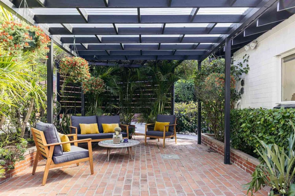 Aluminium Vs Timber Pergola