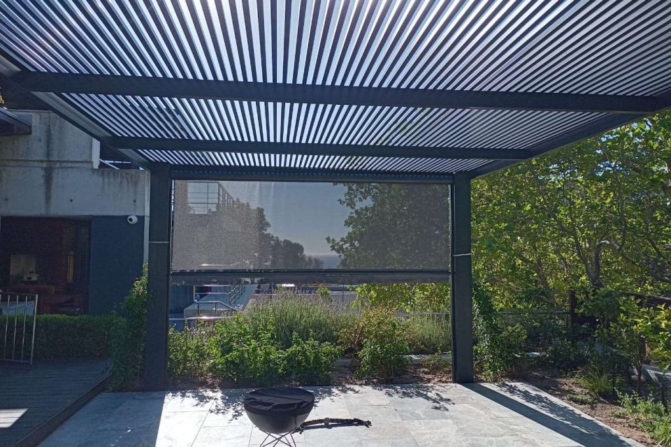 Automated & Motorised Pergola screens
