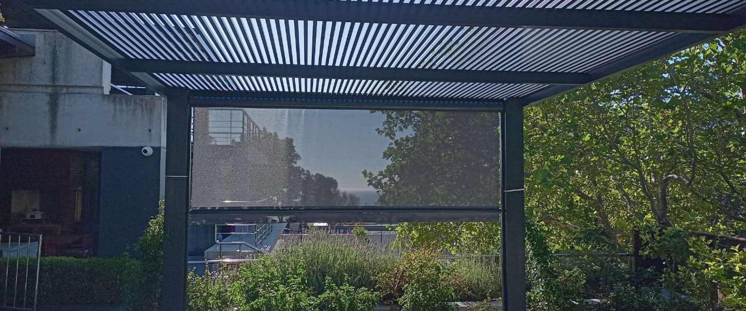 Automated & Motorised Pergola screens