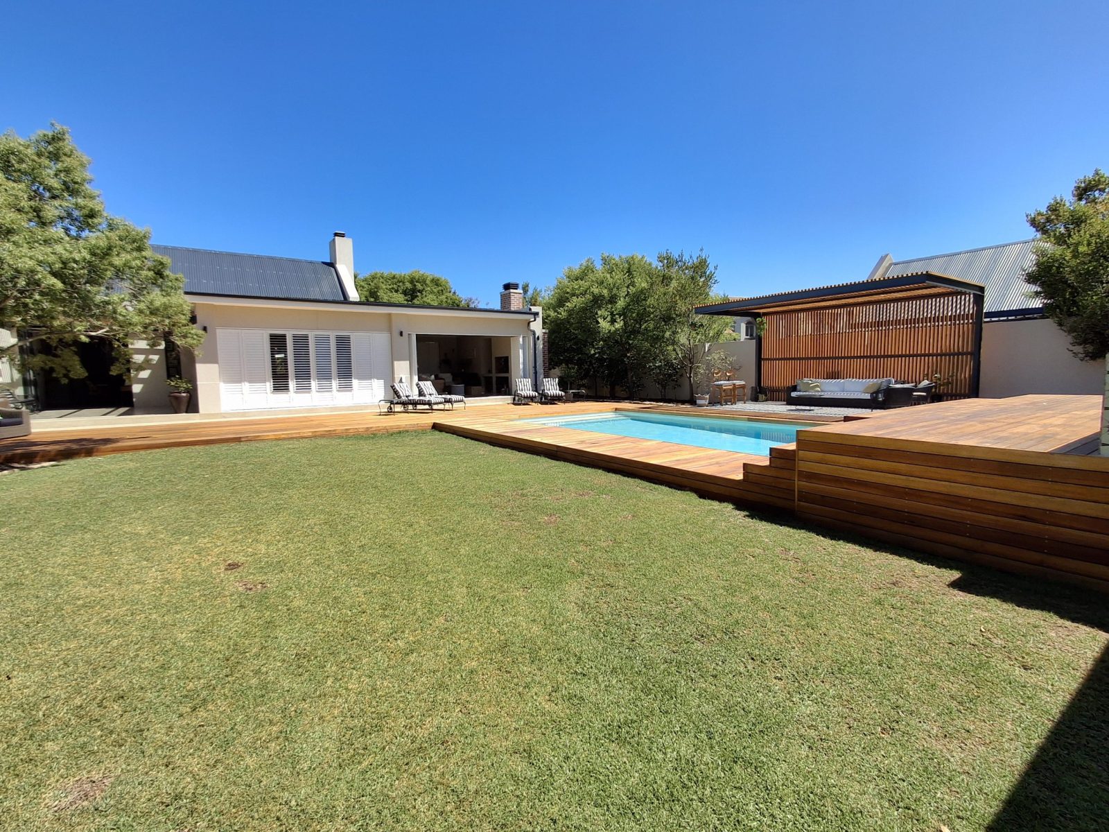 Red Grandis Pergola & Deck in Stellenbosch, photo 9