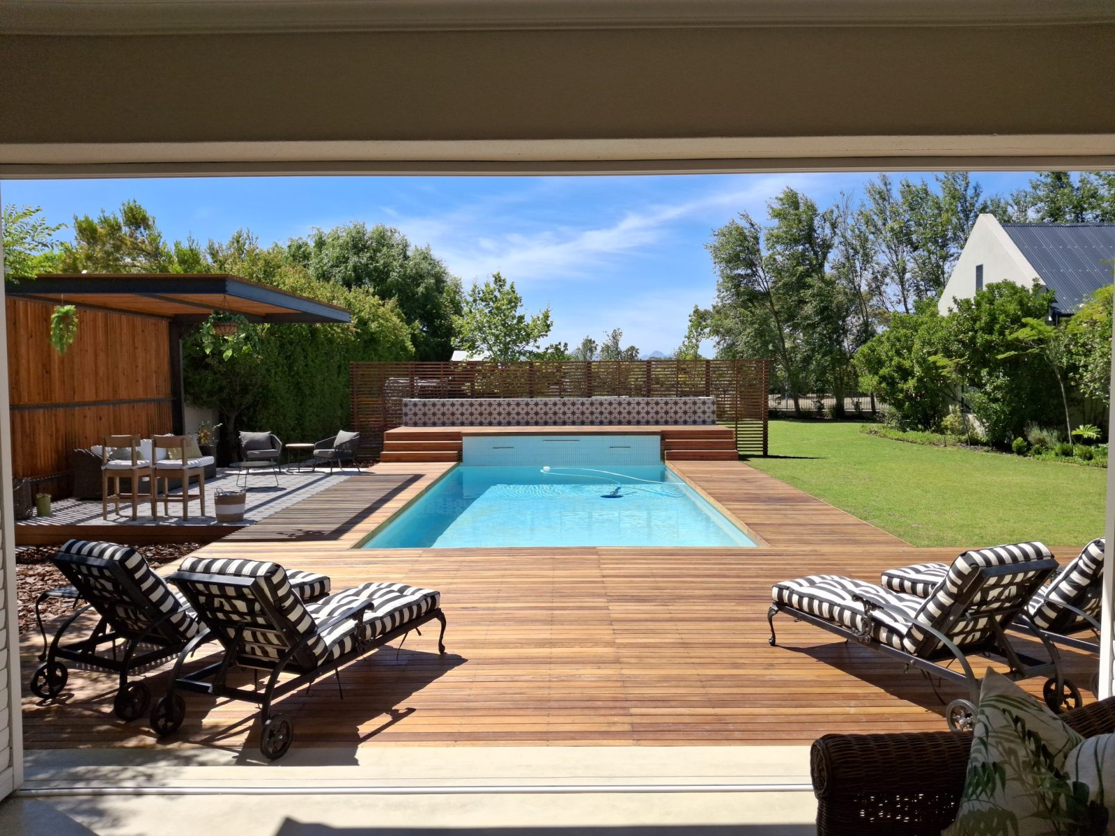 Red Grandis Pergola & Deck in Stellenbosch, photo 15