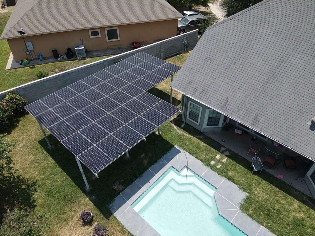 Aluminium Frame Pergola with Solar Panels _ Residential Aluminium Frame Pergola with Solar Panels _ Residential